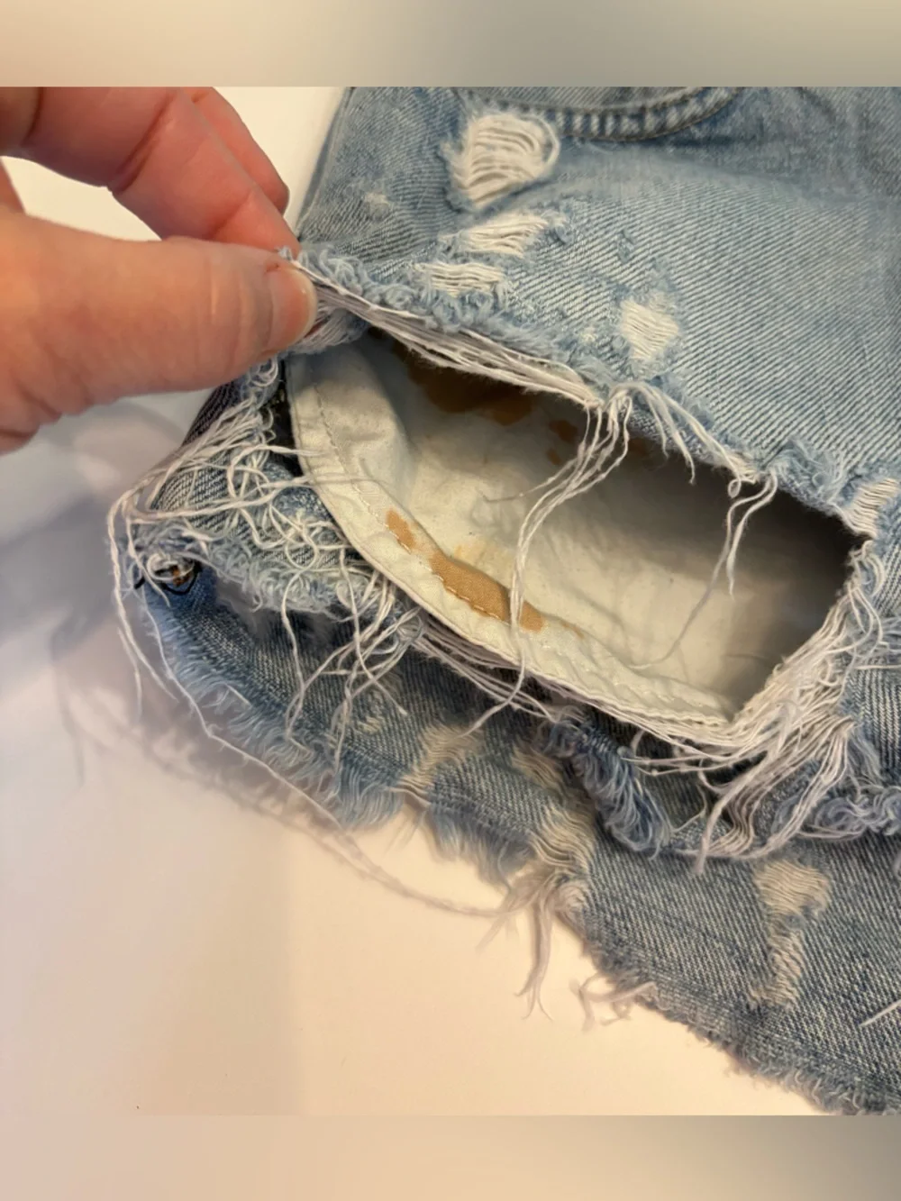 NEUW distressed denim short shorts size‎ 25